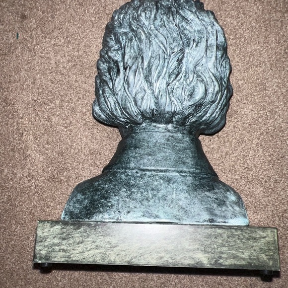 Gemmy Halloween prop statue motion sensor red eyes - Picture 5 of 5